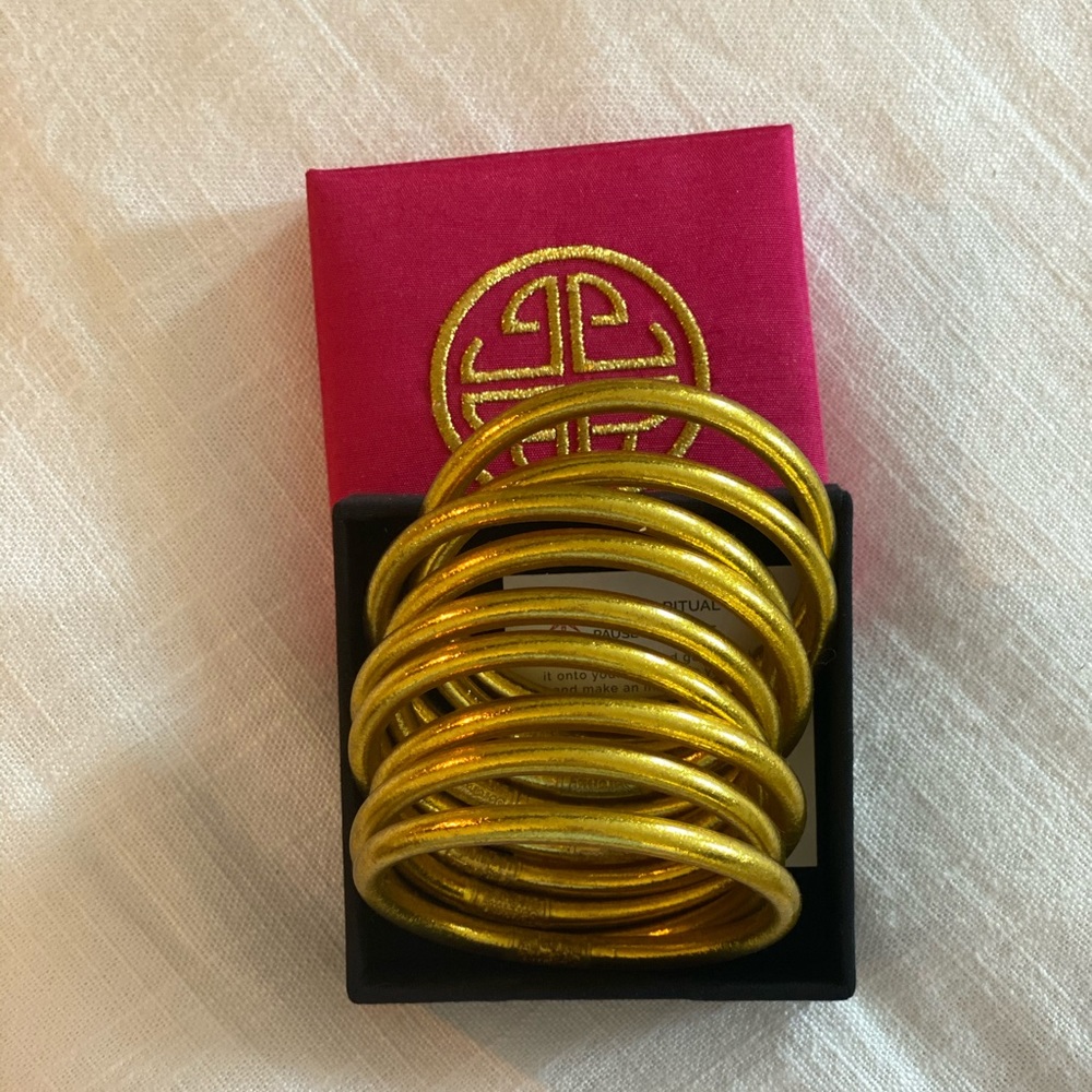 Chic Gold Bangle Bracelet Set